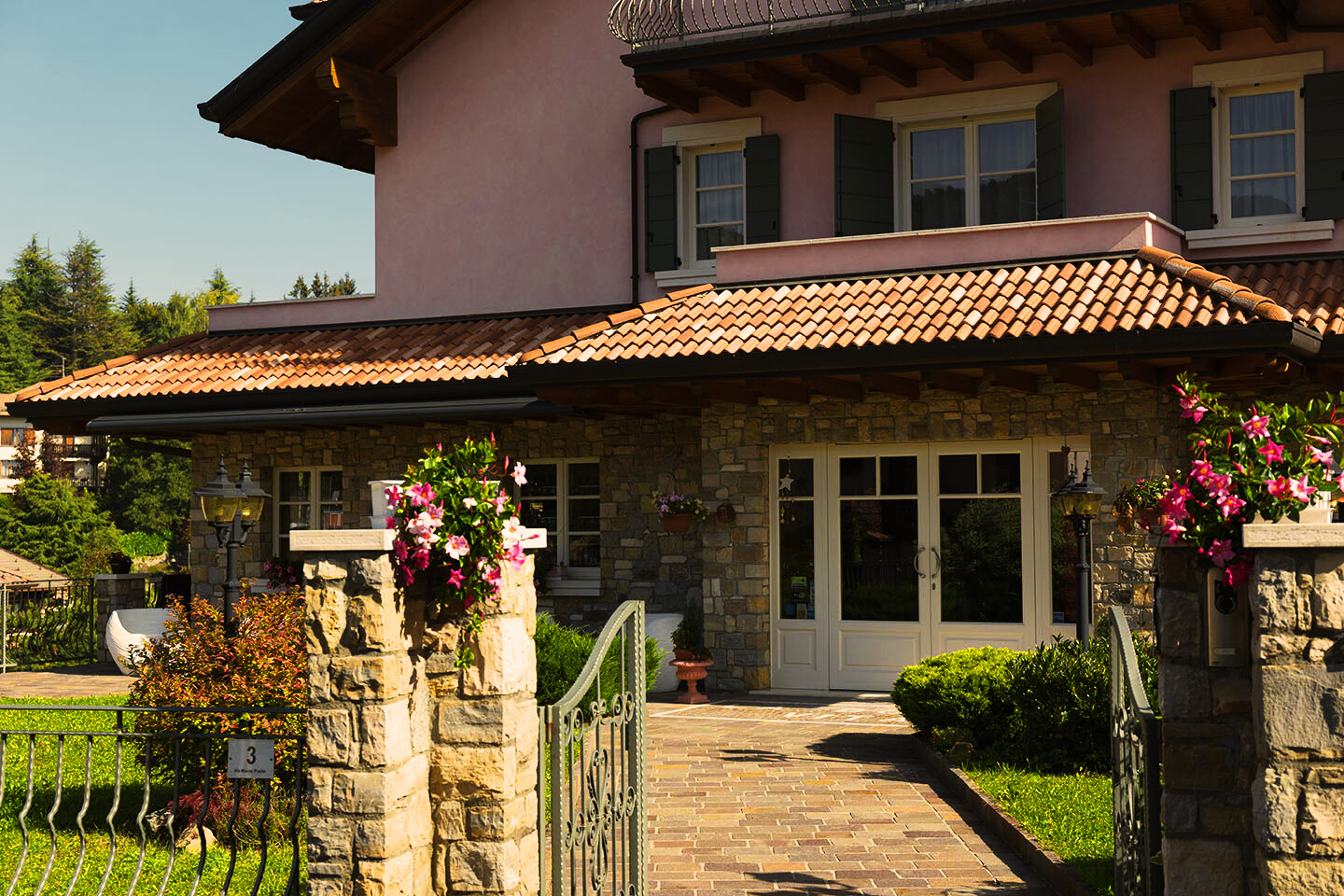 25 aprile romantico a Selvino – spa privata e cena panoramica